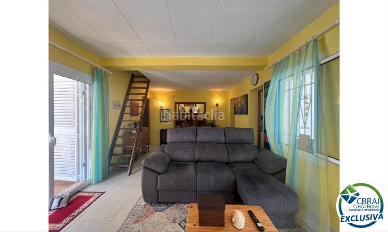 Foto e7494e15-7a7b-4e92-a3d1-960a7f86d220. Maison avec chauffage parking dans Nord Roses