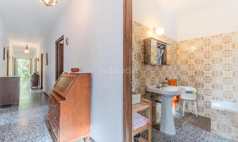 Foto 4c1a34bc-f65c-4369-9360-8881a5b4899e. Casa con camino parcheggio in Sant Llorenç de la Muga