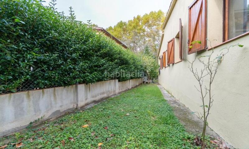 Foto f66e741d-9e73-455e-b94e-cb074e3492bb. Casa con camino parcheggio in Sant Llorenç de la Muga