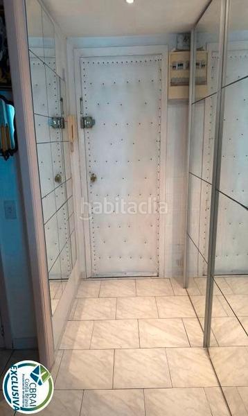 Foto 3676bc4a-a343-4869-a12a-89397be019c9. Apartamento  con piscina comunitaria a 50m del mar en Roses