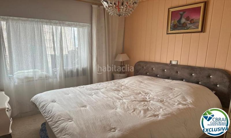 Foto 3ef6e2f3-2ede-405c-9ab1-1ae948252f0e. Apartamento  con piscina comunitaria a 50m del mar en Roses