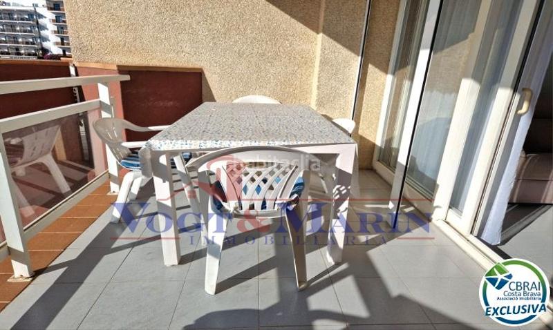 Foto 0f18125e-dec8-49dd-9718-ea09bd575d2d. Apartamento  con licencia turística a 360m del mar en Roses