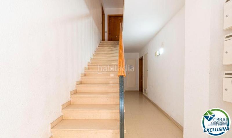 Foto 5d3e994f-c382-4545-8b0f-ea62204aa495. Piccolo appartamento con riscaldamento piscina in Empuriabrava