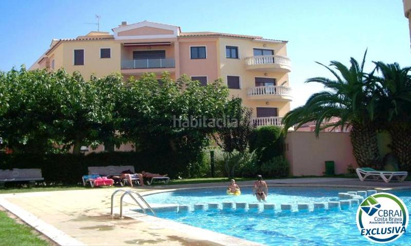 Foto 7ab0d5f9-49a3-4113-a434-94b50535c9b5. Piccolo appartamento con riscaldamento piscina in Empuriabrava