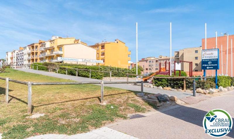 Foto 8bc5378c-8e14-496d-8a2d-5226ee0cb79a. Piccolo appartamento con riscaldamento piscina in Empuriabrava