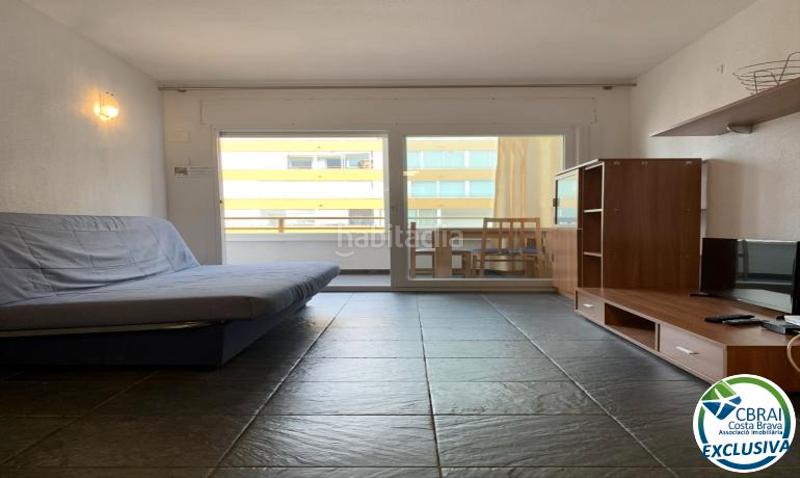 Foto a0566a48-329a-454f-8805-f478163f9e06. Apartment with pool in Santa Margarida Roses