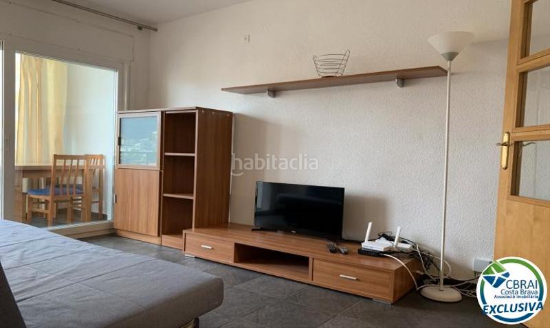 Foto fe9f61c6-dc8d-4fb7-82f1-d9b54ce89def. Apartment with pool in Santa Margarida Roses