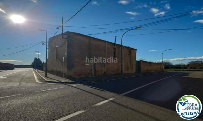 Foto e5e0b4a4-c389-4c40-ac2b-bedc6a6234f4. Masia amb aparcament a Sant Climent Sescebes