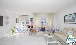 Piccolo appartamento  Carrer cavall de mar. Apartamento reformado con vista al canal y licencia turística en