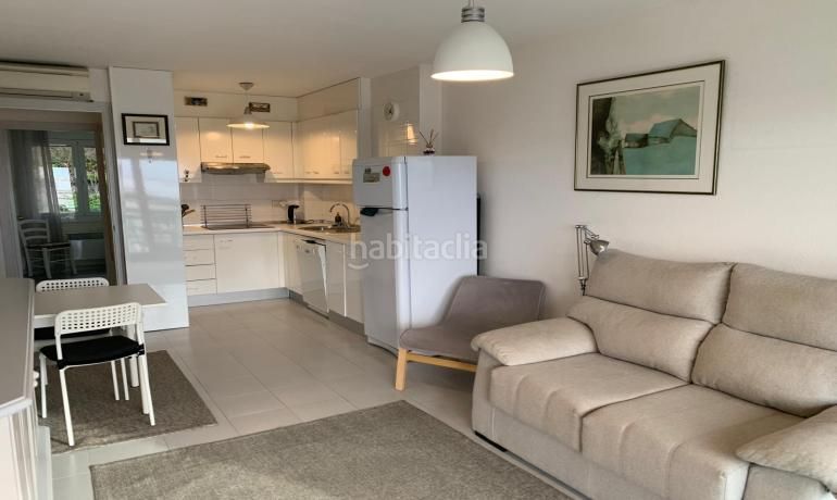 Foto 6553d442-92fb-4847-a9f8-ec60f2ffb1b3. Apartament amb calefacció a Centre Roses