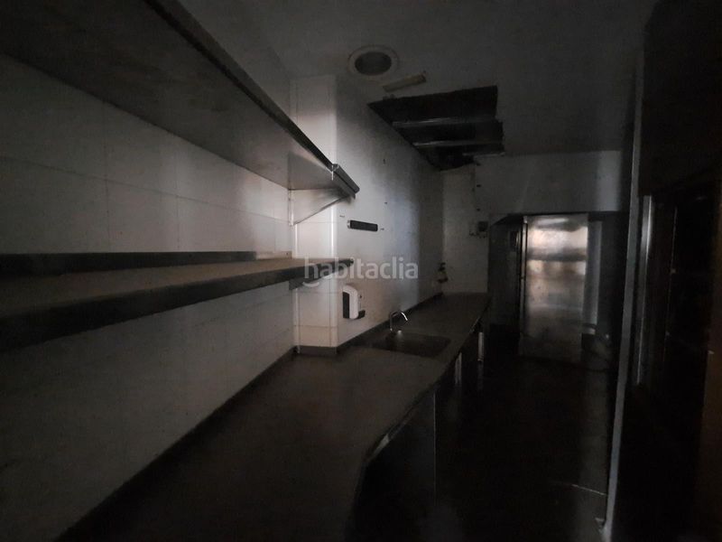 Foto 8586d2ac-3b50-4e03-bbe2-6c702d788bd9. Local comercial amb calefacció a Eixample-Horta Capallera Figueres