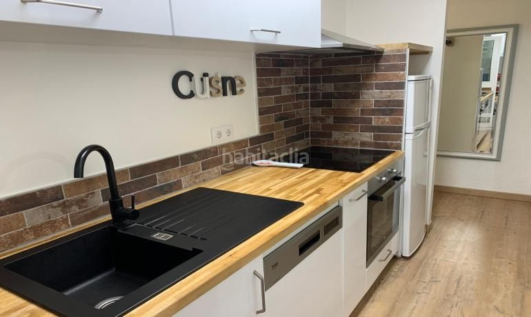 Foto b5460fa1-bbf6-46ab-931f-74a9884700a7. Apartament amb calefacció a Centre Roses