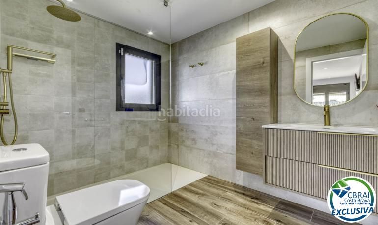 Foto 6ff6d985-7e00-49d2-ba2e-aad70d9ab50a. Casa amb calefacció aparcament piscina a Cistella