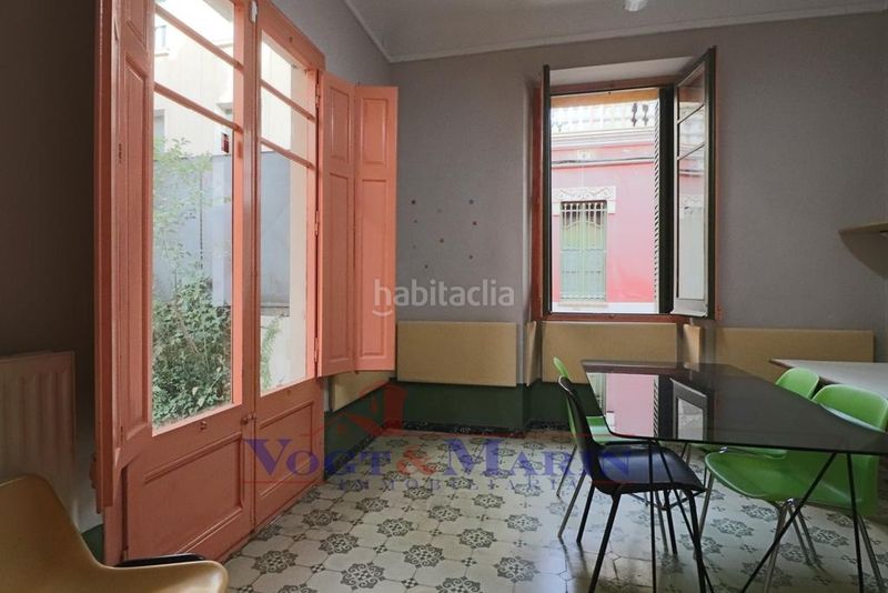 Foto 09c99f9e-d00d-4377-ba5e-6335286633bf. Casa adossada amb calefacció aparcament a Centre Figueres