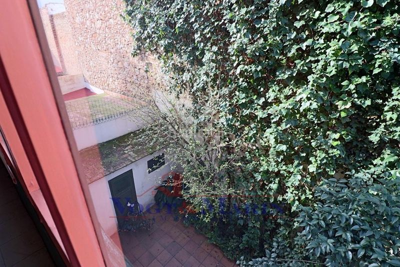 Foto 1cbd1851-75e7-429a-b88a-9953434737fc. Casa adossada amb calefacció aparcament a Centre Figueres