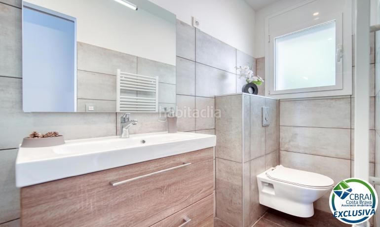 Foto ba60e495-9b69-4dab-9f5c-d33beb9c2f7e. Apartament amb calefacció aparcament a Puig Rom-Canyelles-Almadrava Roses