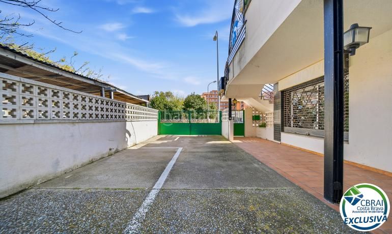 Foto 73c9fd7d-d48c-4e51-a1bf-924ad79ea320. Apartament amb aparcament a Santa Margarida Roses