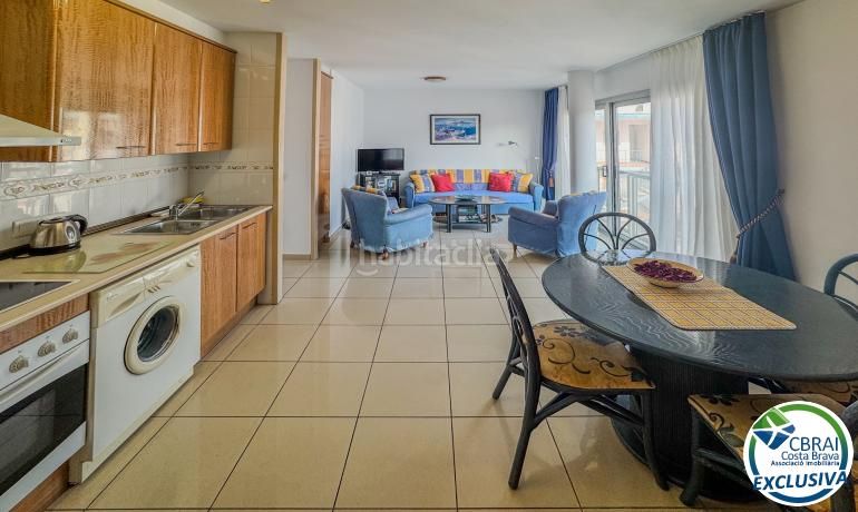 Foto c3866e2f-3fc8-4421-81ac-1de858881357. Apartament amb aparcament piscina a Santa Margarida Roses