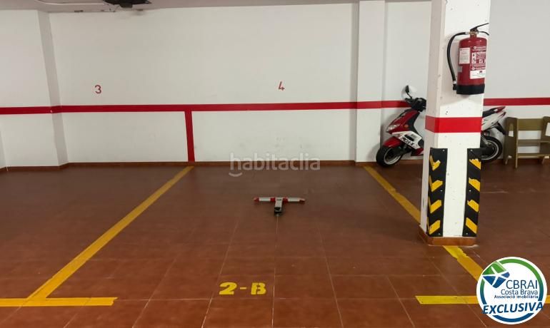 Foto 1e94c6f9-306f-4efa-be60-d10b76e61ef0. Apartament amb calefacció aparcament a Centre Roses