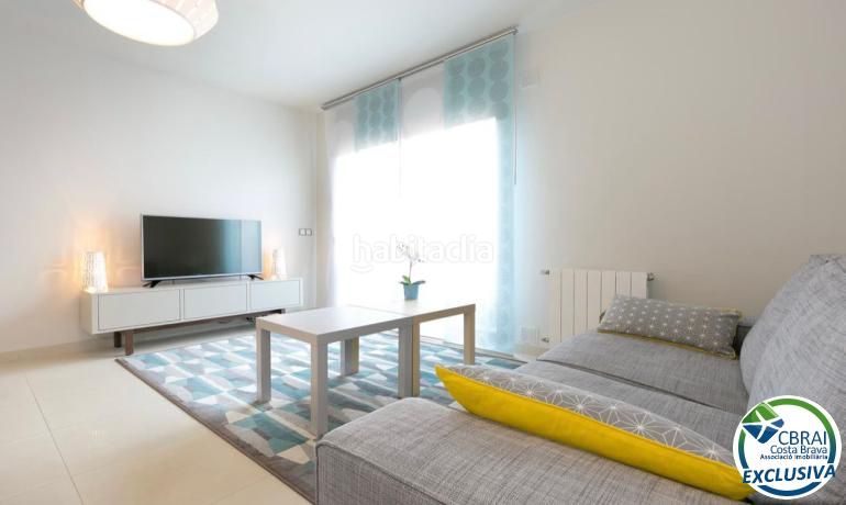 Foto 7250bc25-5865-40fa-9edd-6354b5558428. Apartament amb calefacció aparcament a Centre Roses