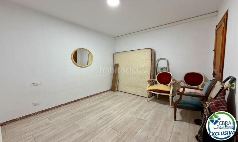 Foto 1bef44ae-2661-4fe8-9090-02ad56606e9d. Apartament amb calefacció a Centre Roses