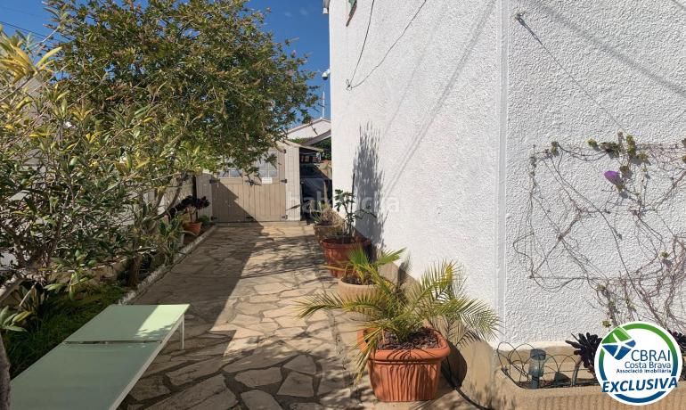 Foto e1a52258-0044-4ba9-bde5-2a63257493ae. Casa amb calefacció aparcament piscina a Santa Margarida Roses