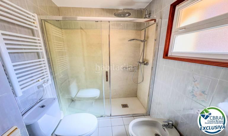 Foto f414feed-3284-4037-aaf2-24af196b919c. Apartament amb calefacció aparcament a Santa Margarida Roses
