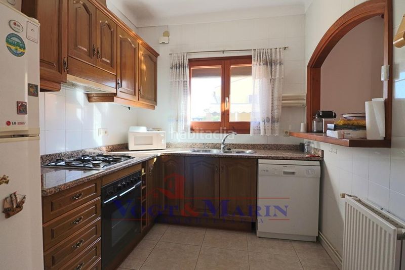 Foto 76e703ec-4100-48a5-9109-dce6f395ee1a. Casa amb calefacció aparcament piscina a Requesens Empuriabrava