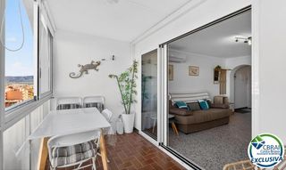 Apartament a Carrer Poblat Tipic-Edifici Nausica