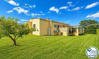 Xalet  Carrer bell racó a. Casa independiente con gran parcela y vista en torre gran, l’est