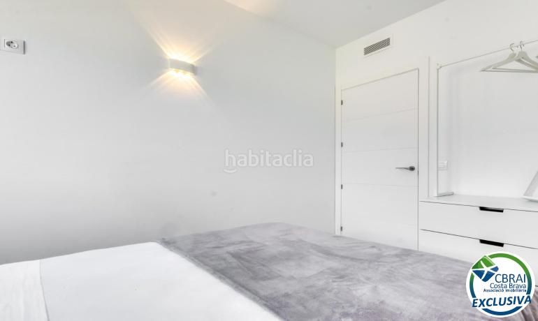 Foto 15c16699-5db2-4b87-8462-eadaa659dce0. Apartament amb calefacció aparcament a Centre Roses