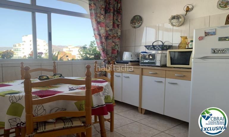 Foto ba1396a2-d5fb-4a4e-b77f-c4f8f9fc386c. Apartament amb aparcament a Santa Margarida Roses