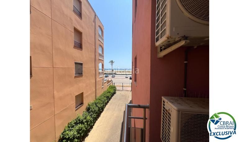 Foto 10a3b3c4-c048-4a5c-8b0a-22393a2f8a34. Apartament amb calefacció aparcament a Muga - Gran Reserva - Badia Empuriabrava