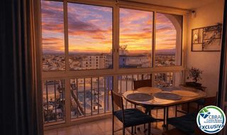 Apartament a Carrer Poblat Tipic-Edifici Nausica