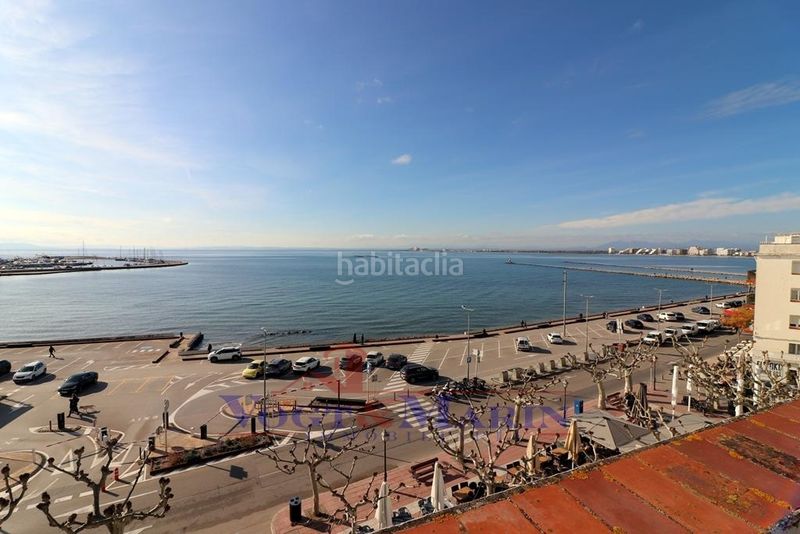 Foto c685f134-cd09-414e-853b-bcf7a5049505. Àtic amb calefacció a Centre Roses