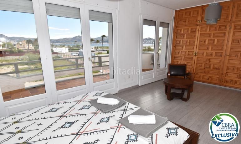 Foto 4e7c74ec-ebdd-4d5e-abeb-3e3e4549970f. Edifici a Salins - Cavall de Mar Empuriabrava