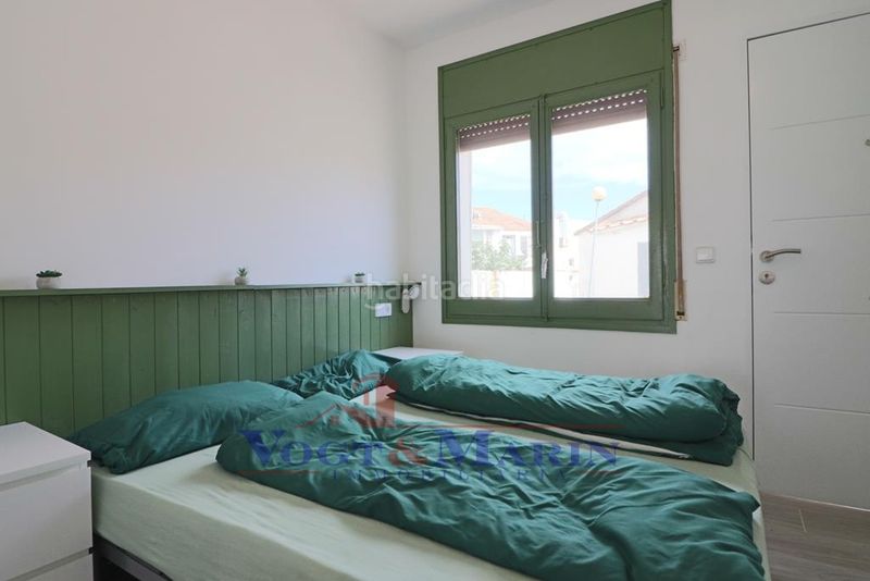Foto cef3a9d5-0e8b-451a-a0b3-6406b3bc931d. Casa adossada a Sant Maurici Empuriabrava