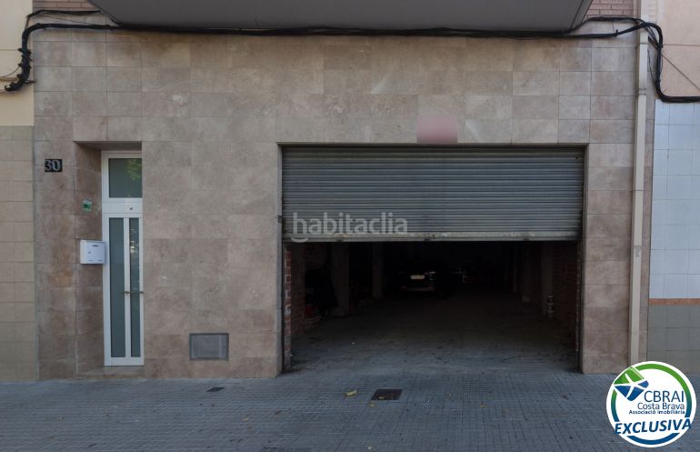 Foto 82f956ba-7a9b-4f2a-880d-3eb450e85a8b. Local comercial a Centre Roses