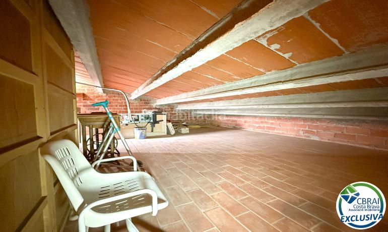 Foto 6c6758a4-9f66-40cc-b3bf-7830ef39b92c. Apartament amb calefacció aparcament a Centre Figueres
