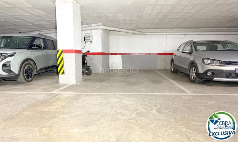 Foto a2233ee2-d12f-4f7d-a879-026344f31d55. Apartament amb calefacció aparcament a Centre Figueres