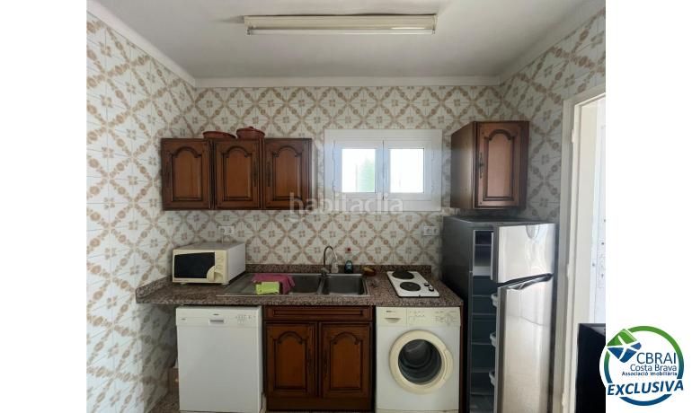 Foto 50876eea-4f68-4df3-970b-bd8e53e45aa4. Casa amb aparcament a Peni Empuriabrava