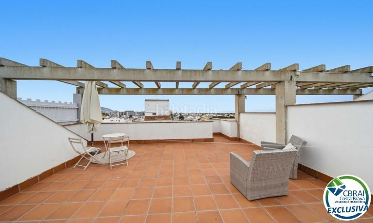 Foto 10918c16-b868-4225-b5a2-e973ca27e71f. Àtic amb calefacció aparcament piscina a Santa Margarida Roses
