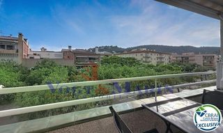 Apartament  Carrer del cap norfeu. Apartamento renovado con licencia turística a 150m del mar