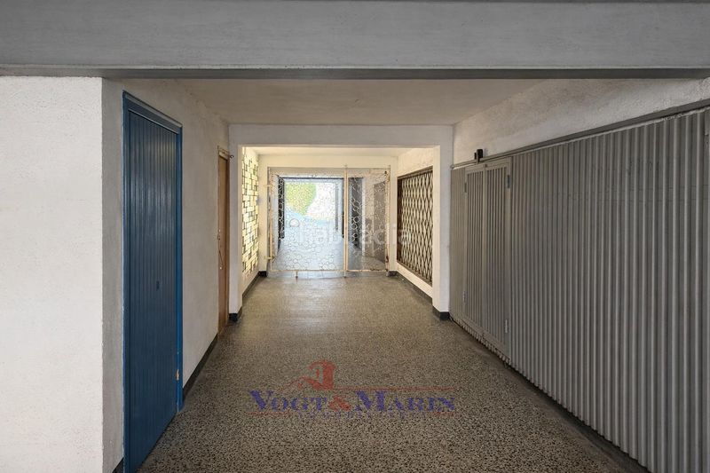 Foto 90b4a813-eea8-4cb4-b389-e28bd4d27a40. Aparcament cotxe a Centre Roses