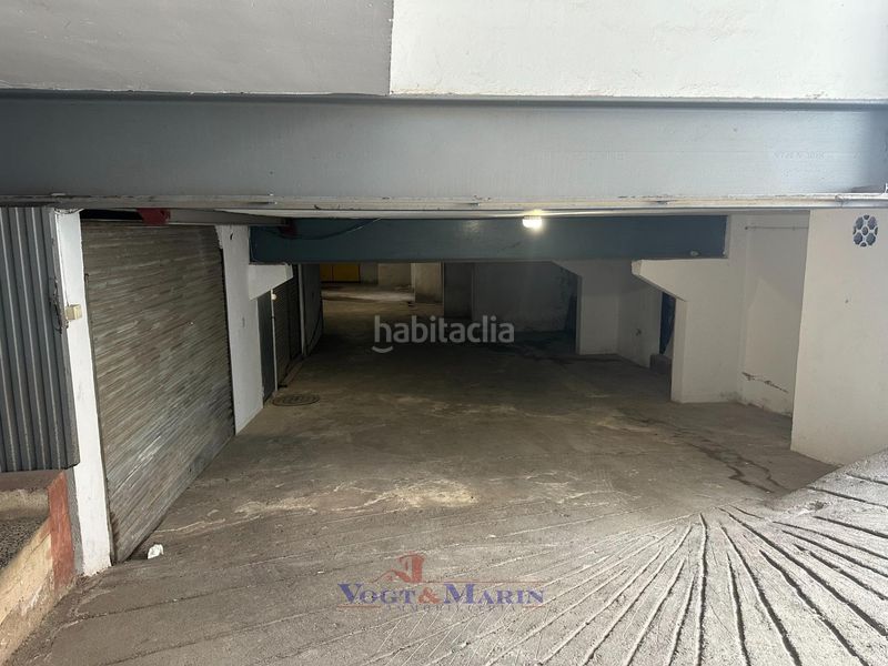 Foto ccbcea36-5abc-461c-8476-36eed7e38e84. Aparcament cotxe a Centre Roses