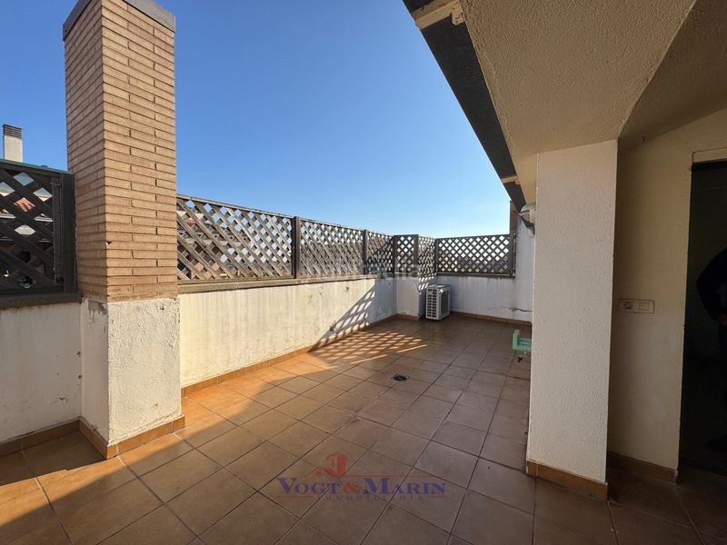 Foto 330bc4e1-fc28-4e30-a998-6e8b6557bebc. Apartament amb calefacció aparcament a Creu de la Mà Figueres