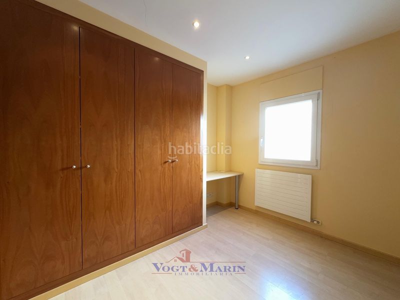 Foto 551a6bc2-5a2d-4a87-b4e1-27d5b0597629. Apartament amb calefacció aparcament a Creu de la Mà Figueres