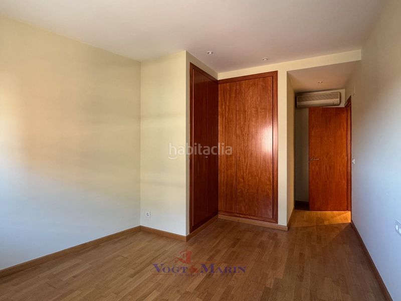 Foto 75bb26c1-5f18-44d0-bfc5-2fdc3136a9ec. Apartament amb calefacció aparcament a Creu de la Mà Figueres