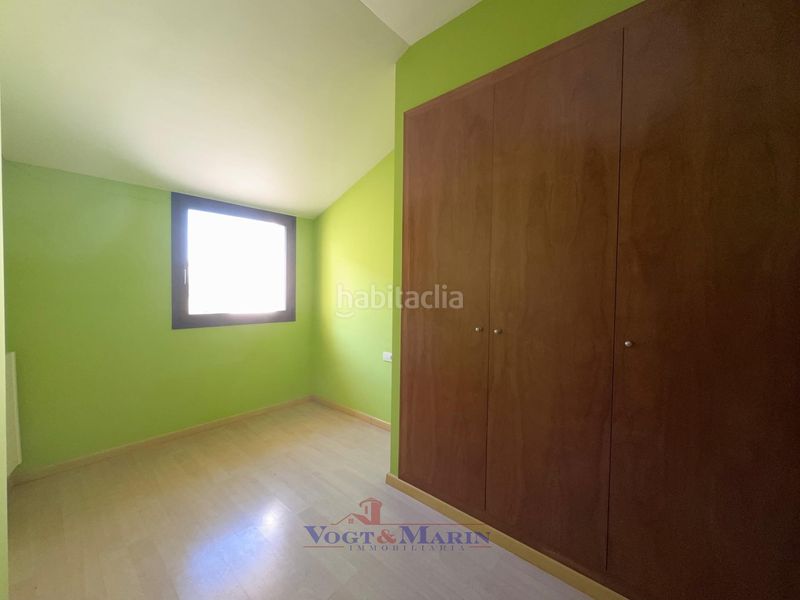 Foto 7bd1a3b7-e56c-4e62-90a8-e05f1b6ee7e9. Apartament amb calefacció aparcament a Creu de la Mà Figueres