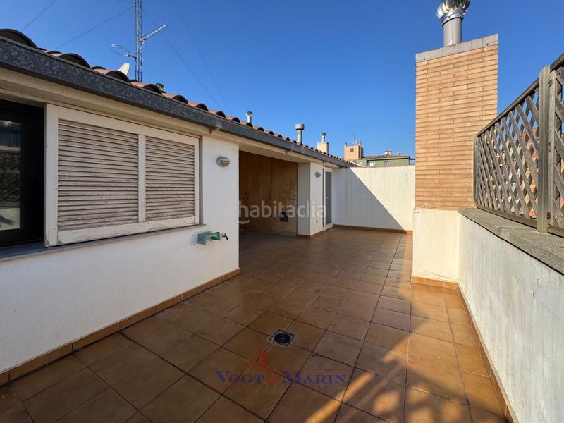 Foto 934d6dff-7a87-4104-8b17-f19f7fb5f095. Apartament amb calefacció aparcament a Creu de la Mà Figueres
